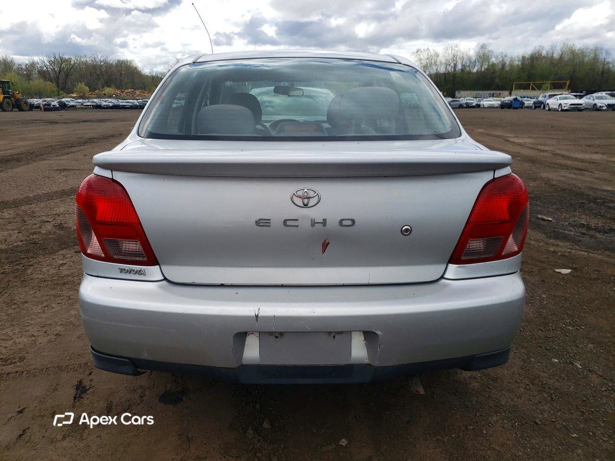 Toyota Echo 2000
