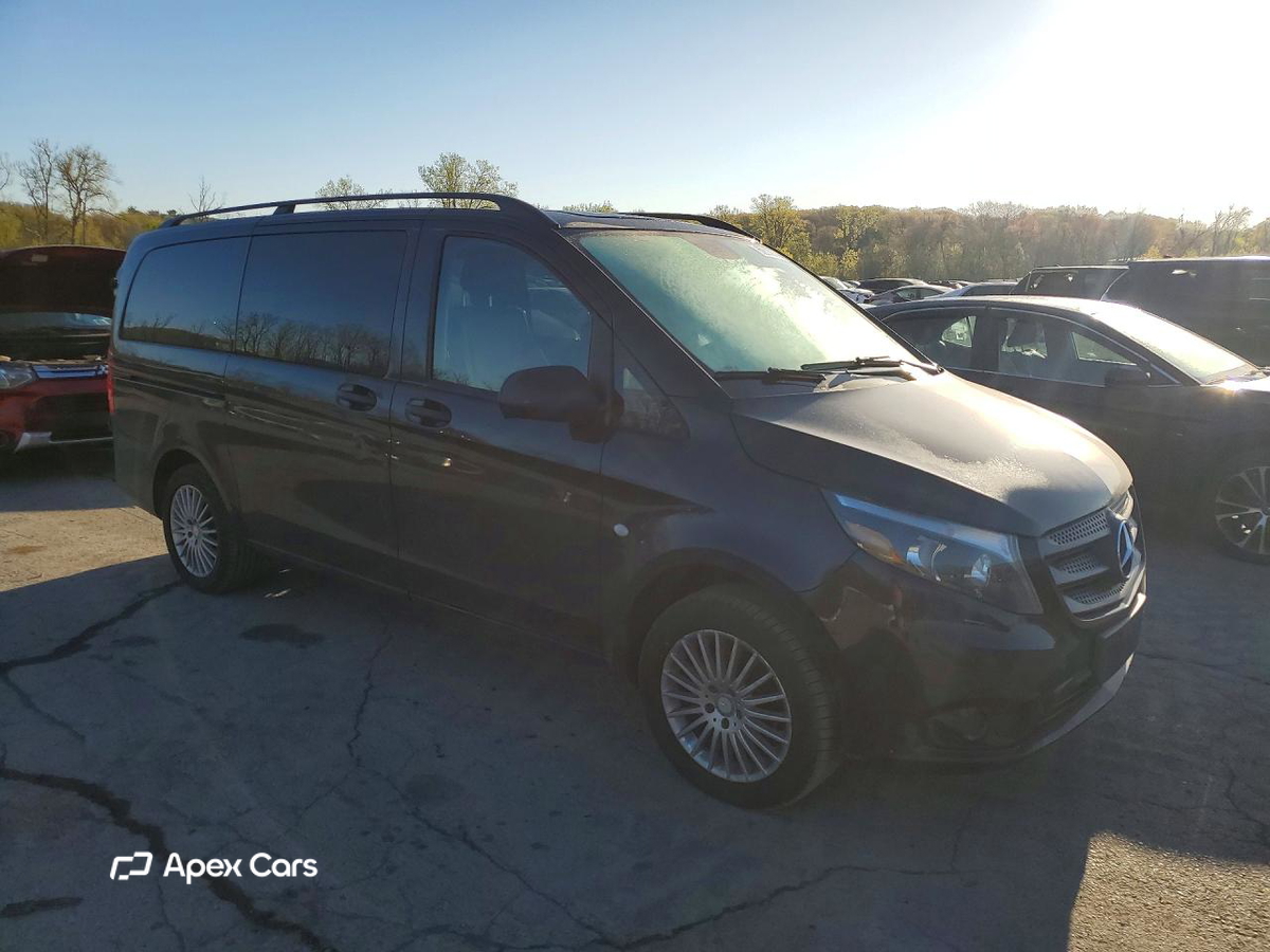 Mercedes-Benz Metris 2017