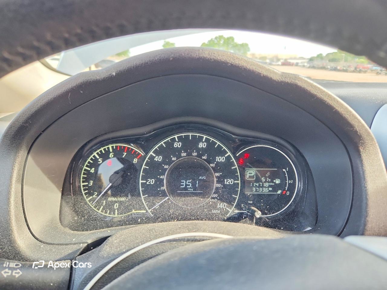 Nissan Versa 2015