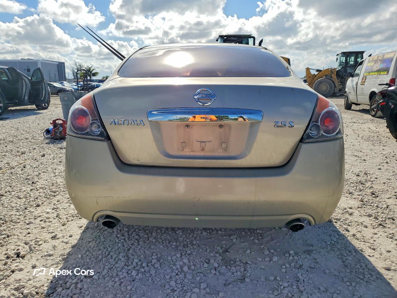 Nissan Altima 2010