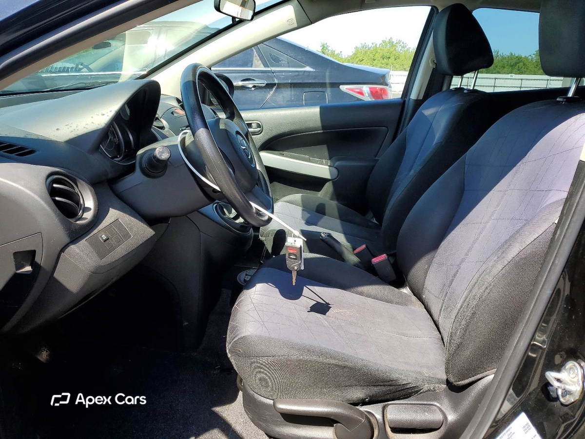 Mazda 2 2014