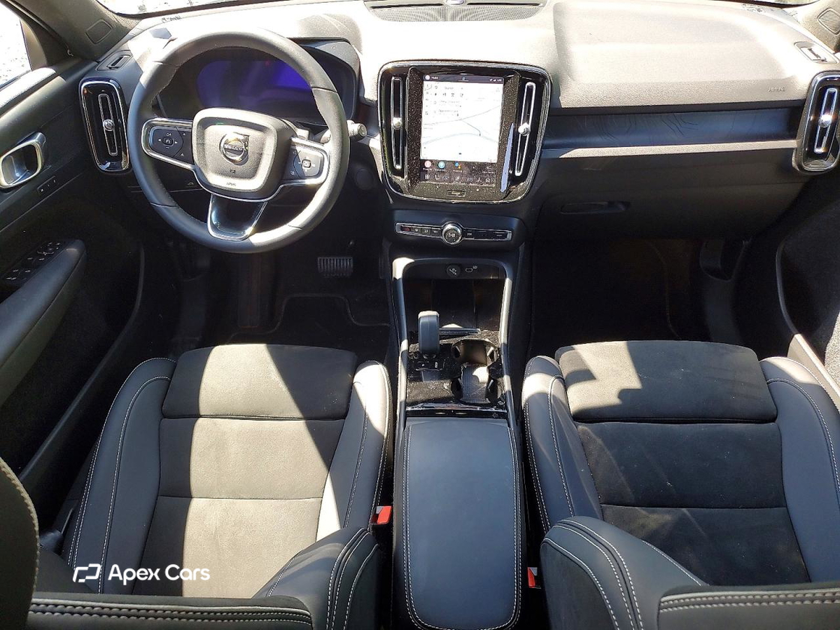 Volvo XC40 2023