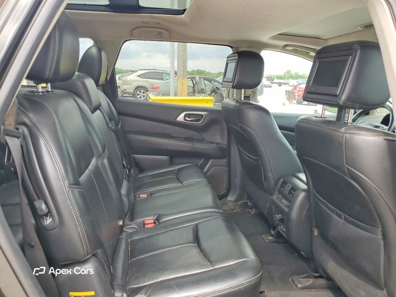 Nissan Pathfinder 2016
