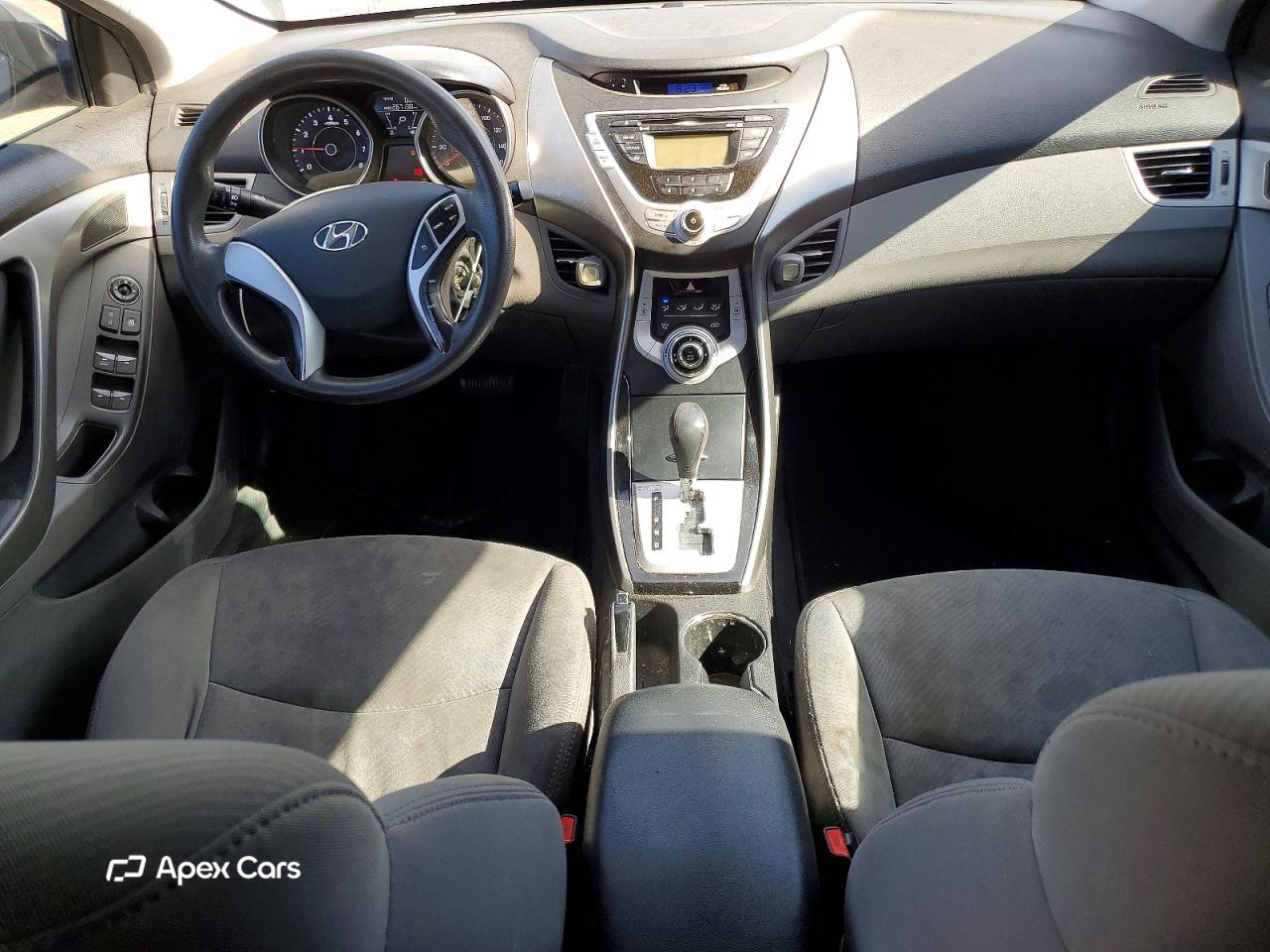 Hyundai Elantra 2012