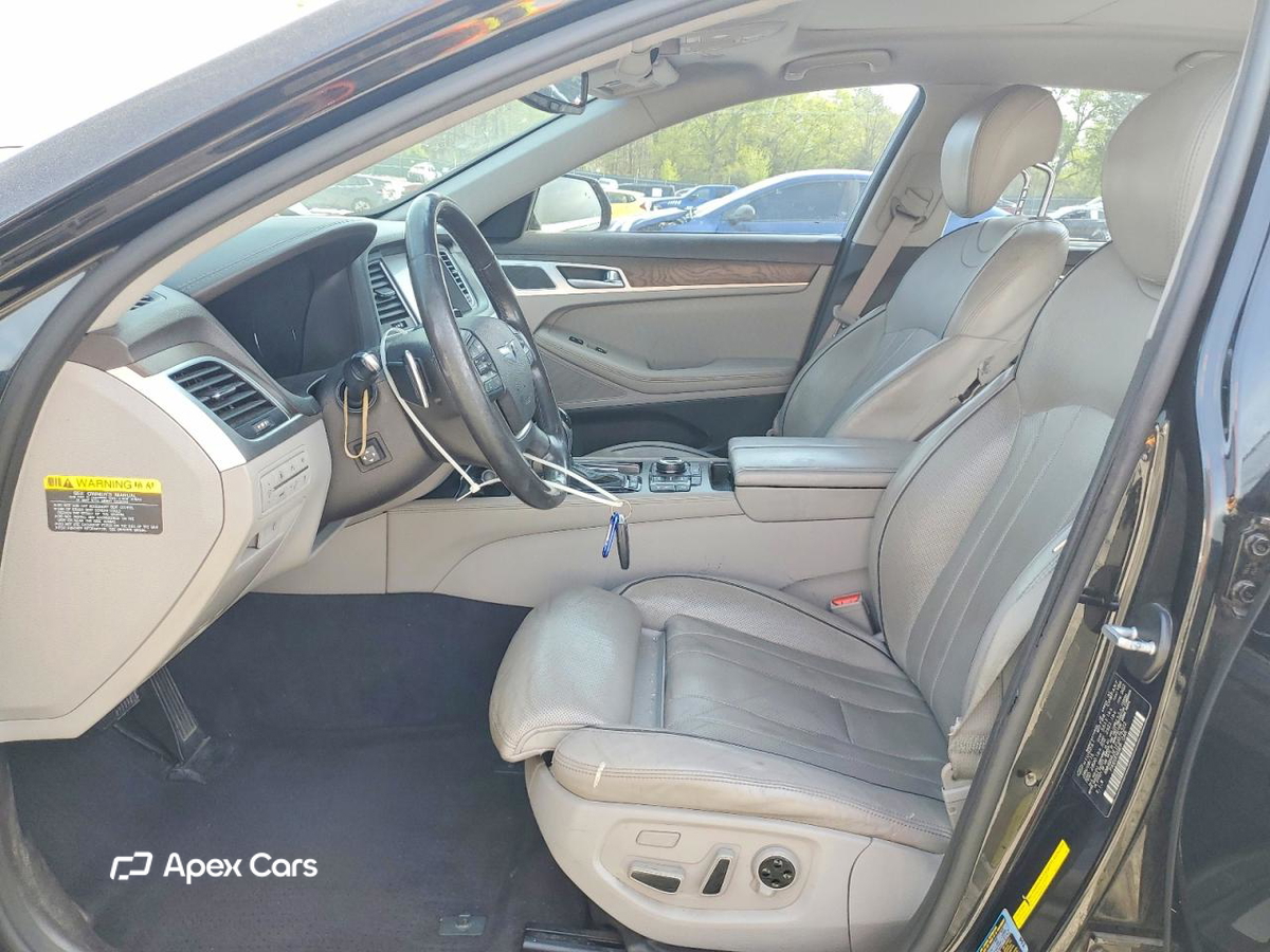 Hyundai Genesis 2015