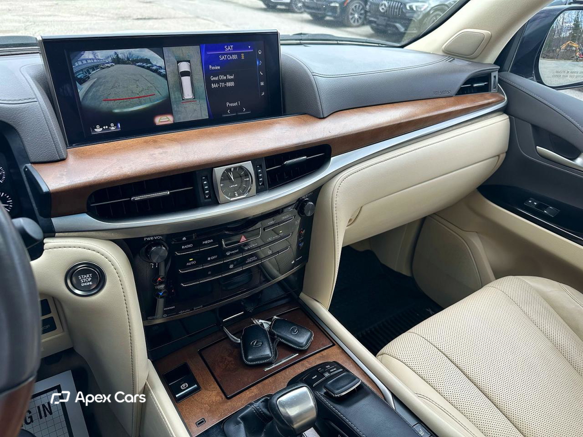 Lexus LX 2019