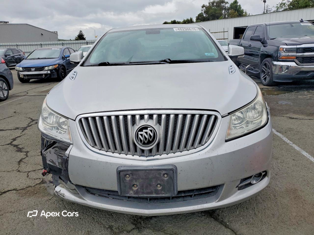 Buick LaCrosse 2011