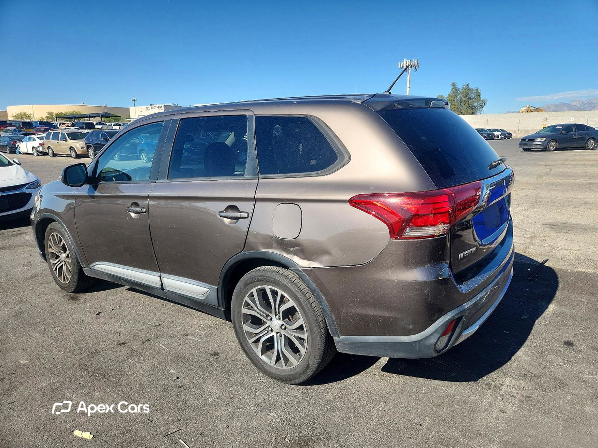 Mitsubishi Outlander 2016