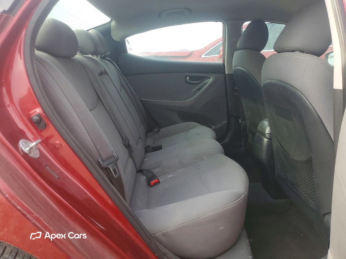 Hyundai Elantra 2015