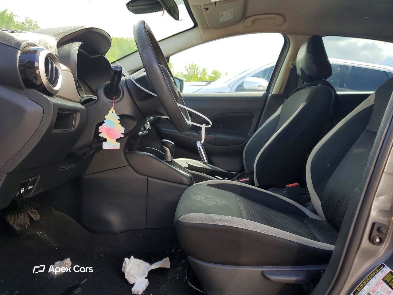 Nissan Versa 2021