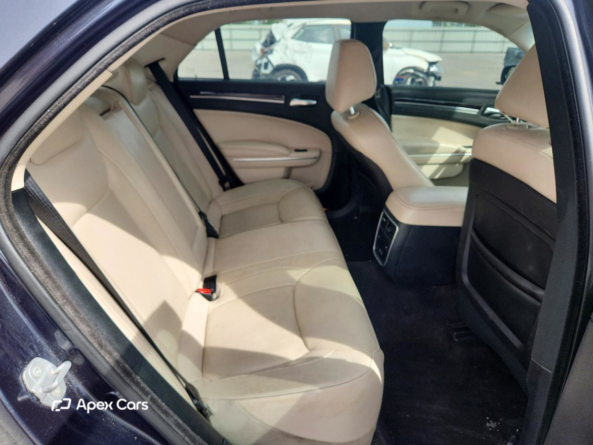 Chrysler 300 2018