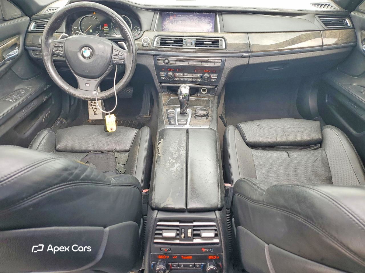 BMW Series 7 2015