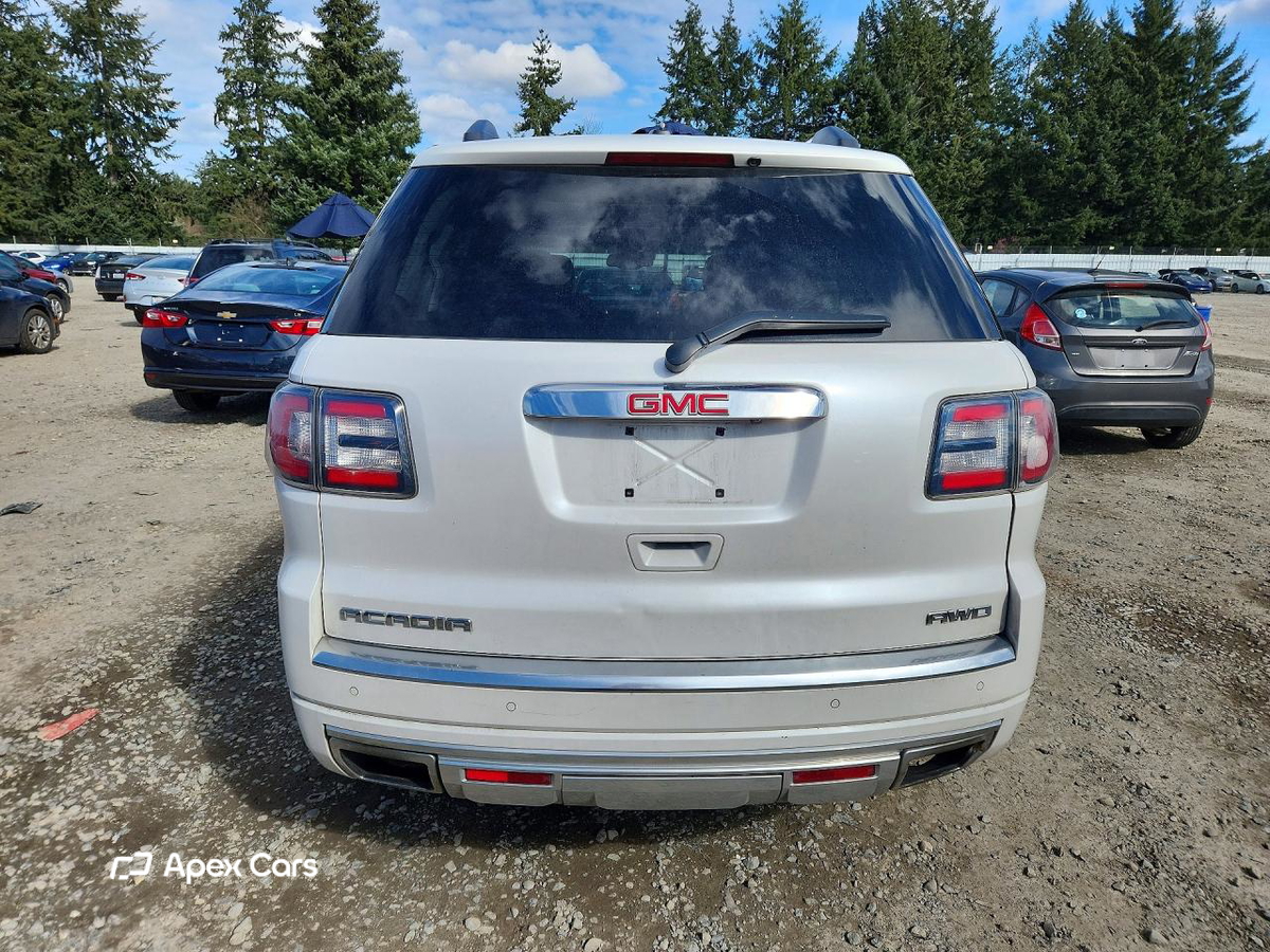 GMC Acadia 2016