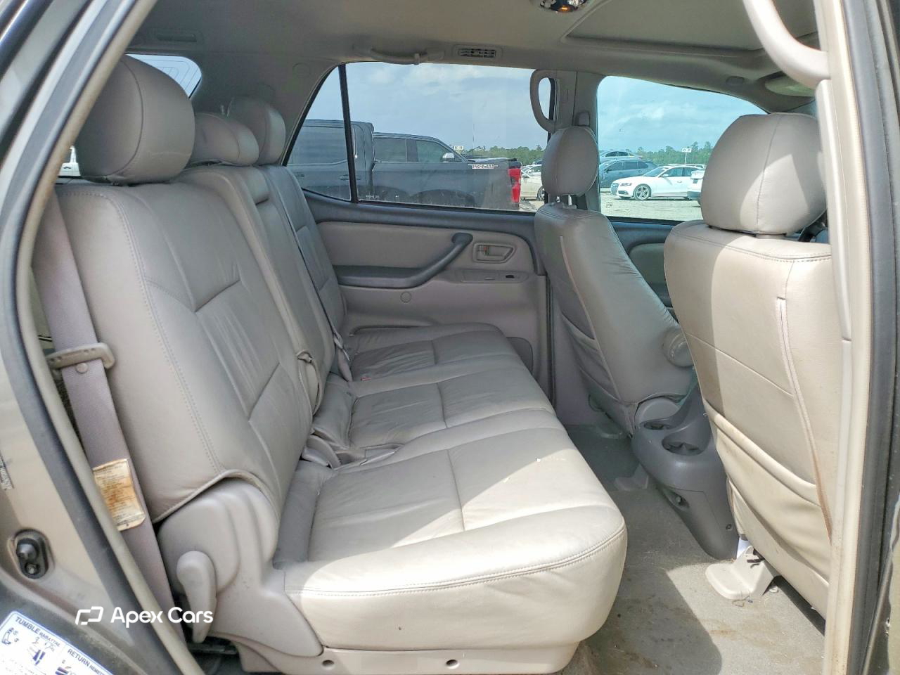 Toyota Sequoia 2005