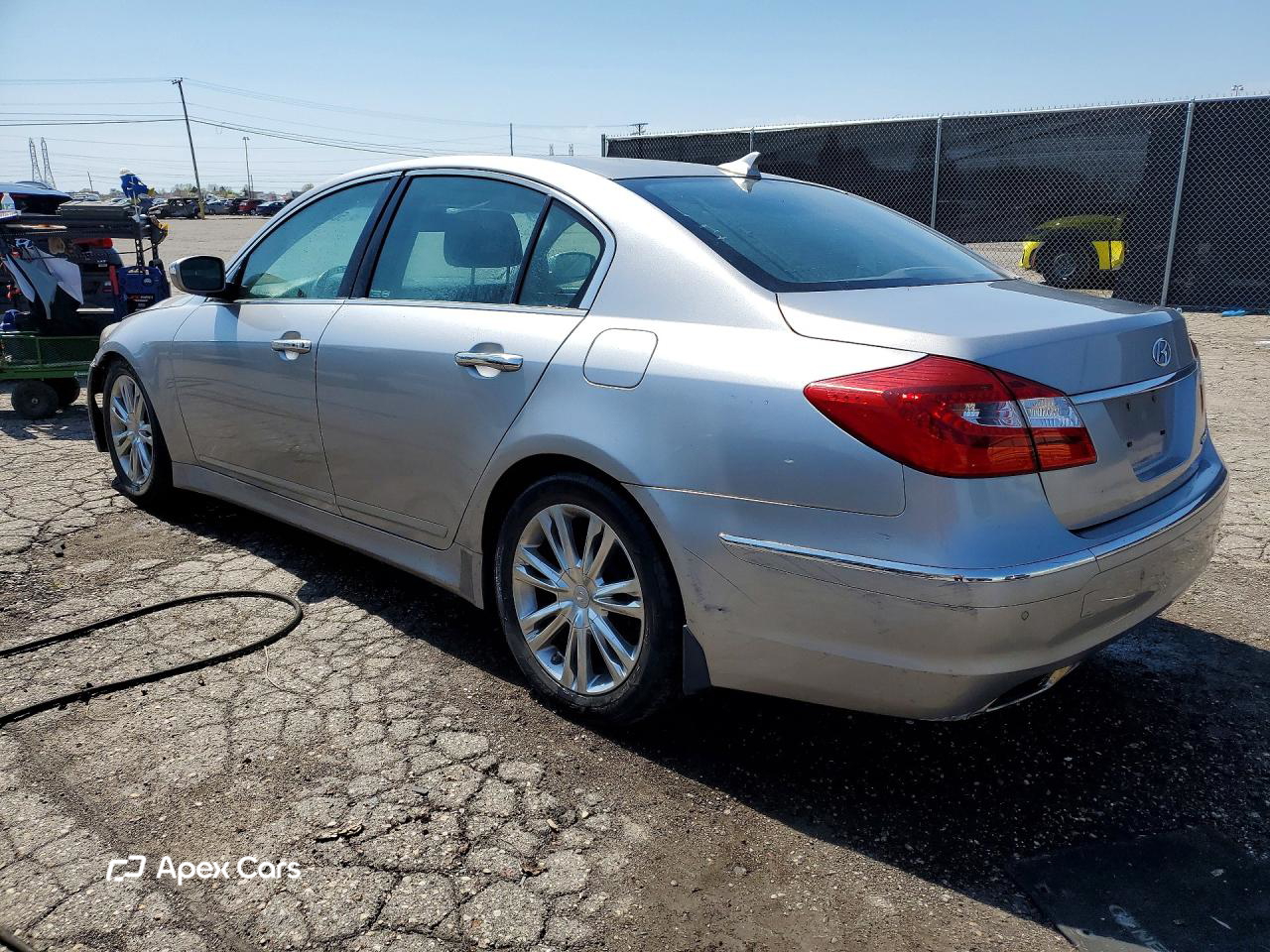 Hyundai Genesis 2012