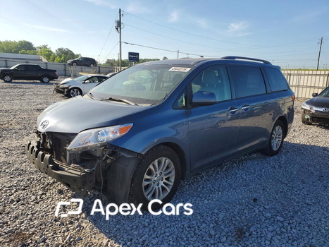 Toyota Sienna 2015 - Image 1 of 14