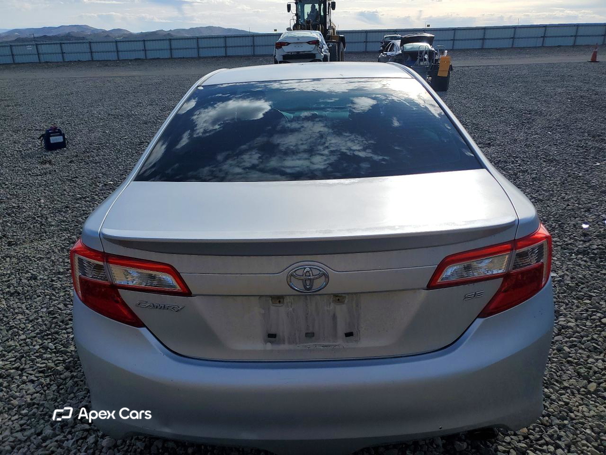 Toyota Camry 2012