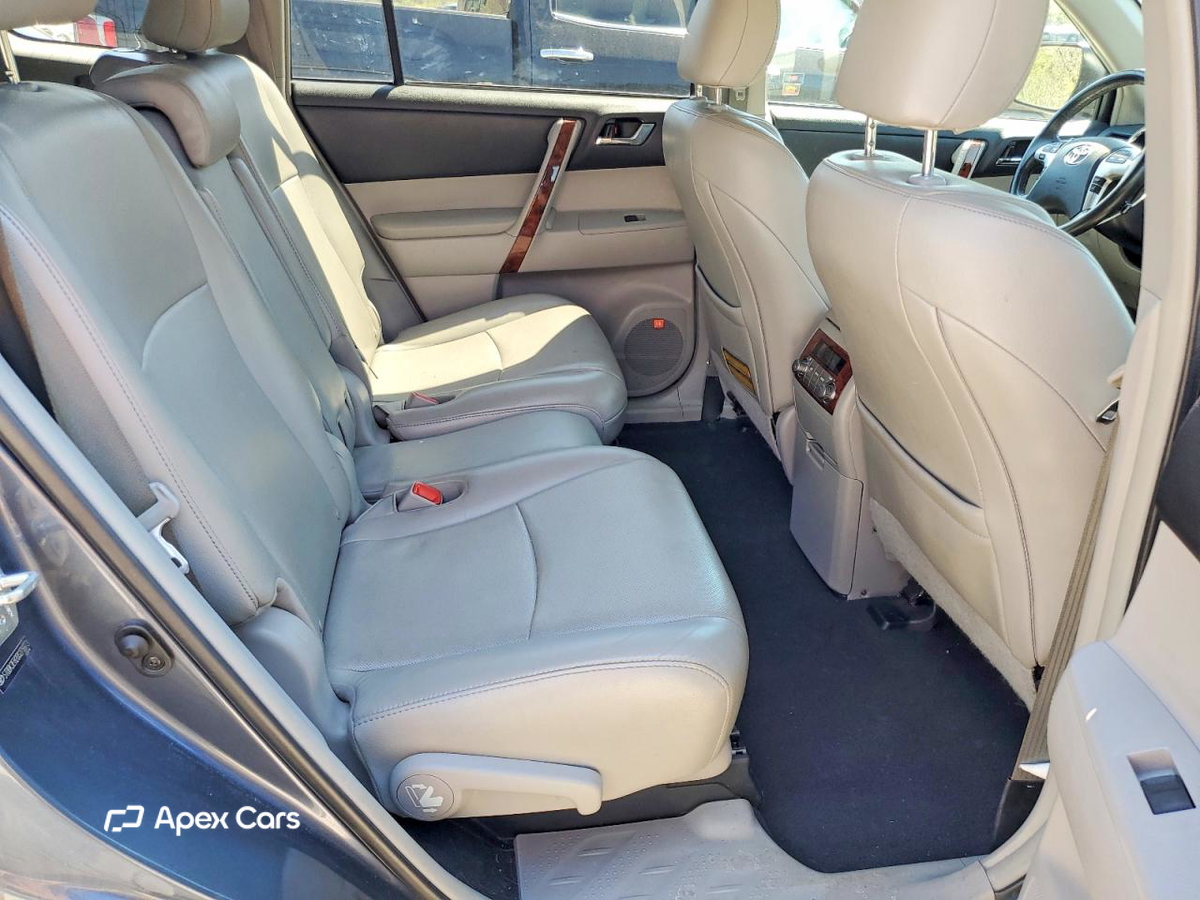 Toyota Highlander 2013