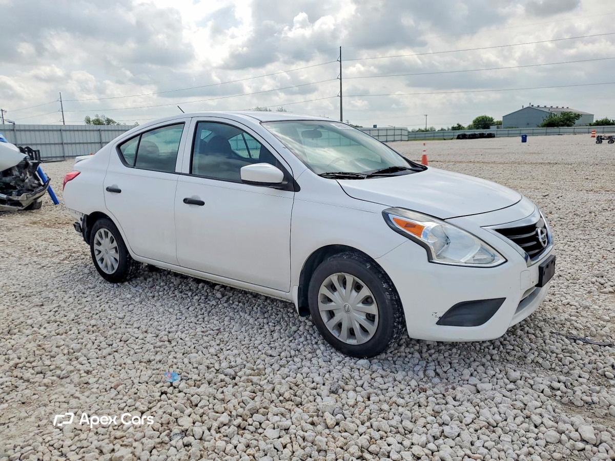 Nissan Versa 2017