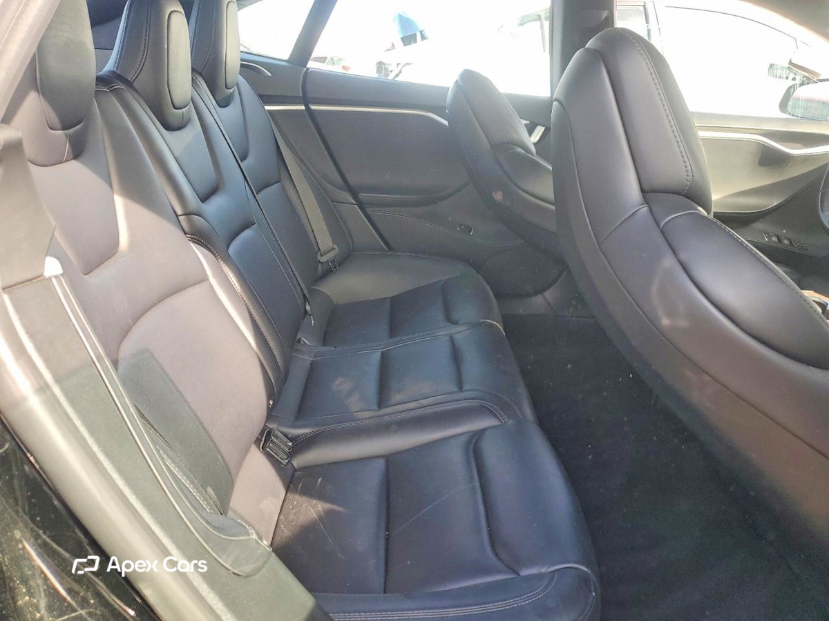 Tesla Model S 2018