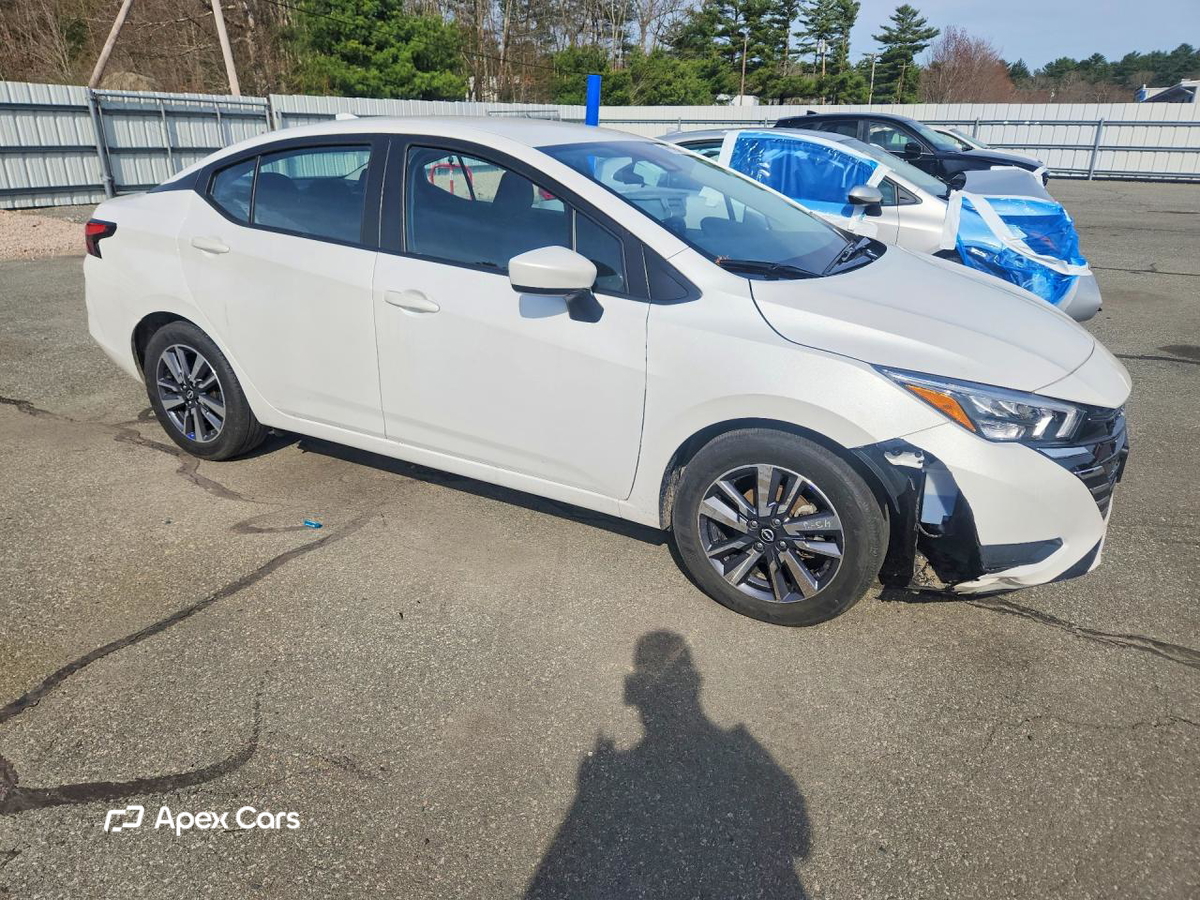 Nissan Versa 2025