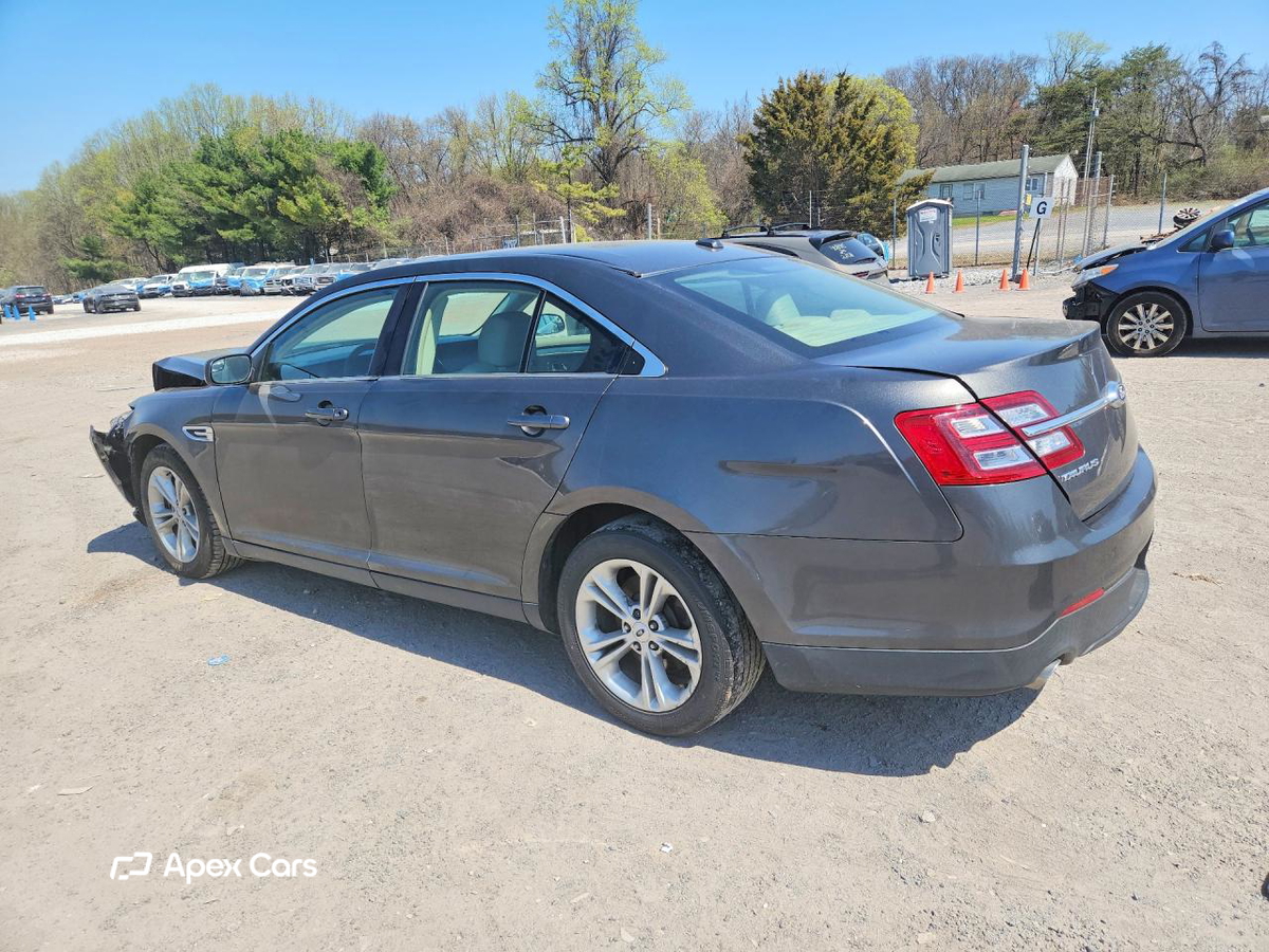 Ford Taurus 2017