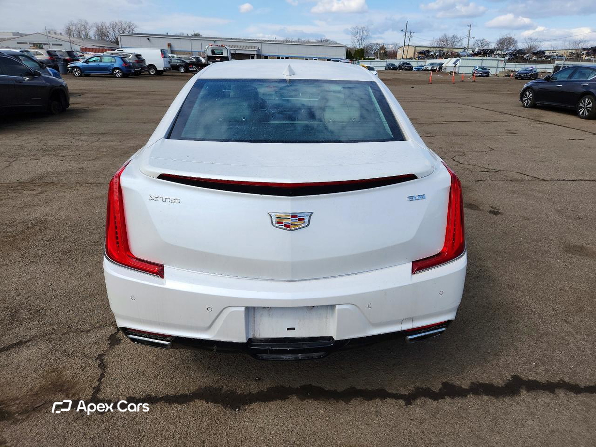 Cadillac XTS 2018