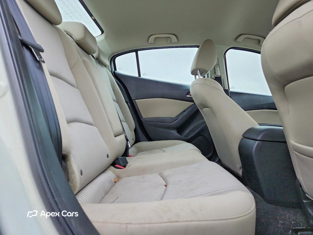 Mazda 3 2015