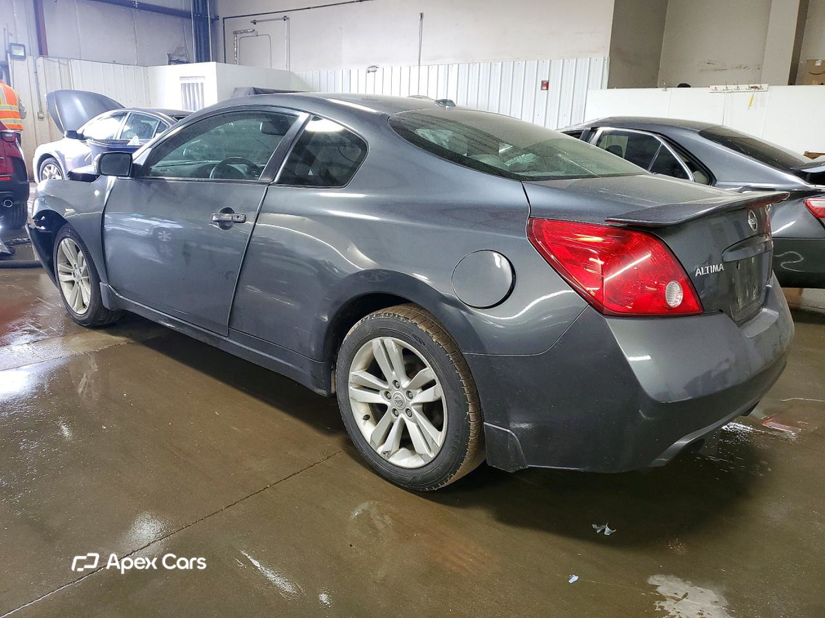 Nissan Altima 2011