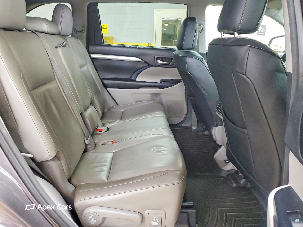 Toyota Highlander 2016