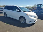 Toyota Sienna 2011