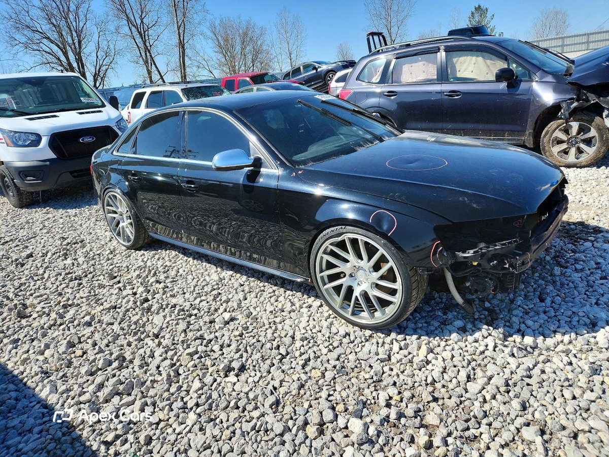 Audi RS4 2014