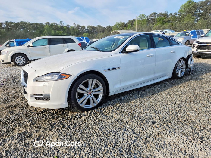 2017 Jaguar XJ - Image 1 of 5