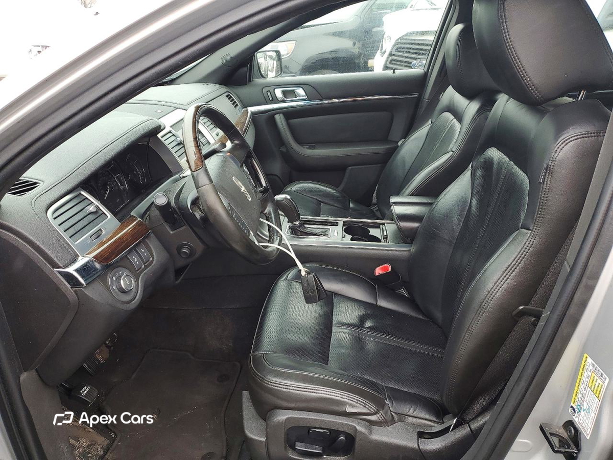 Lincoln MKS 2010