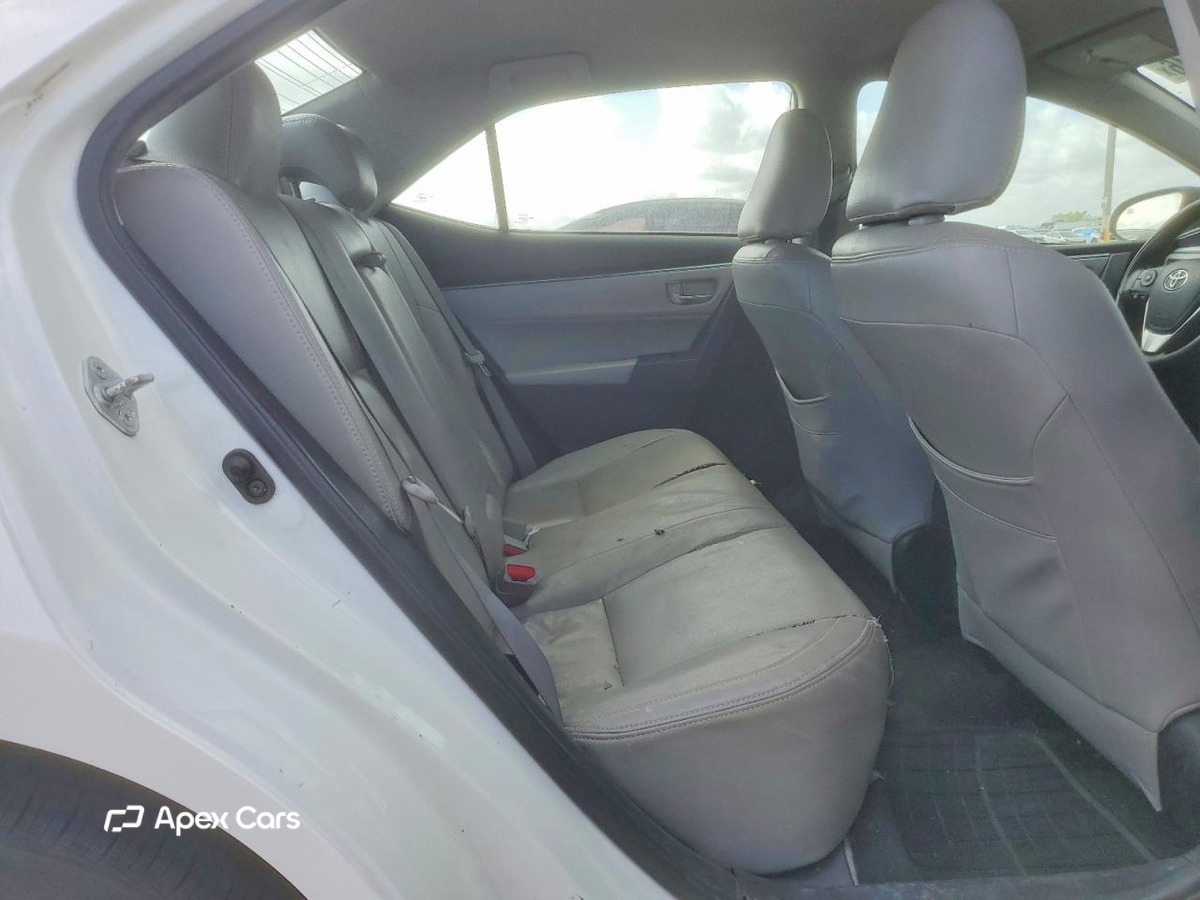 Toyota Corolla 2015