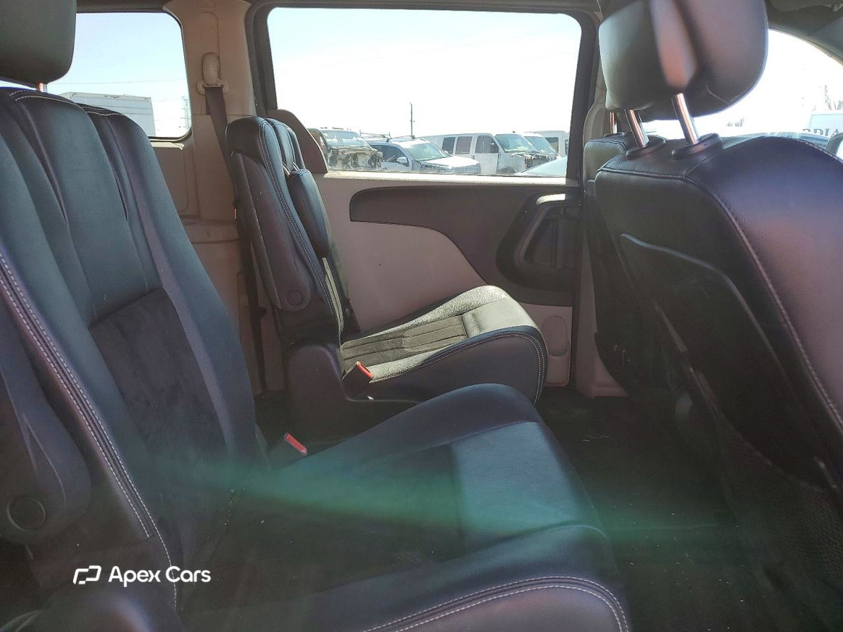 Dodge Caravan 2016