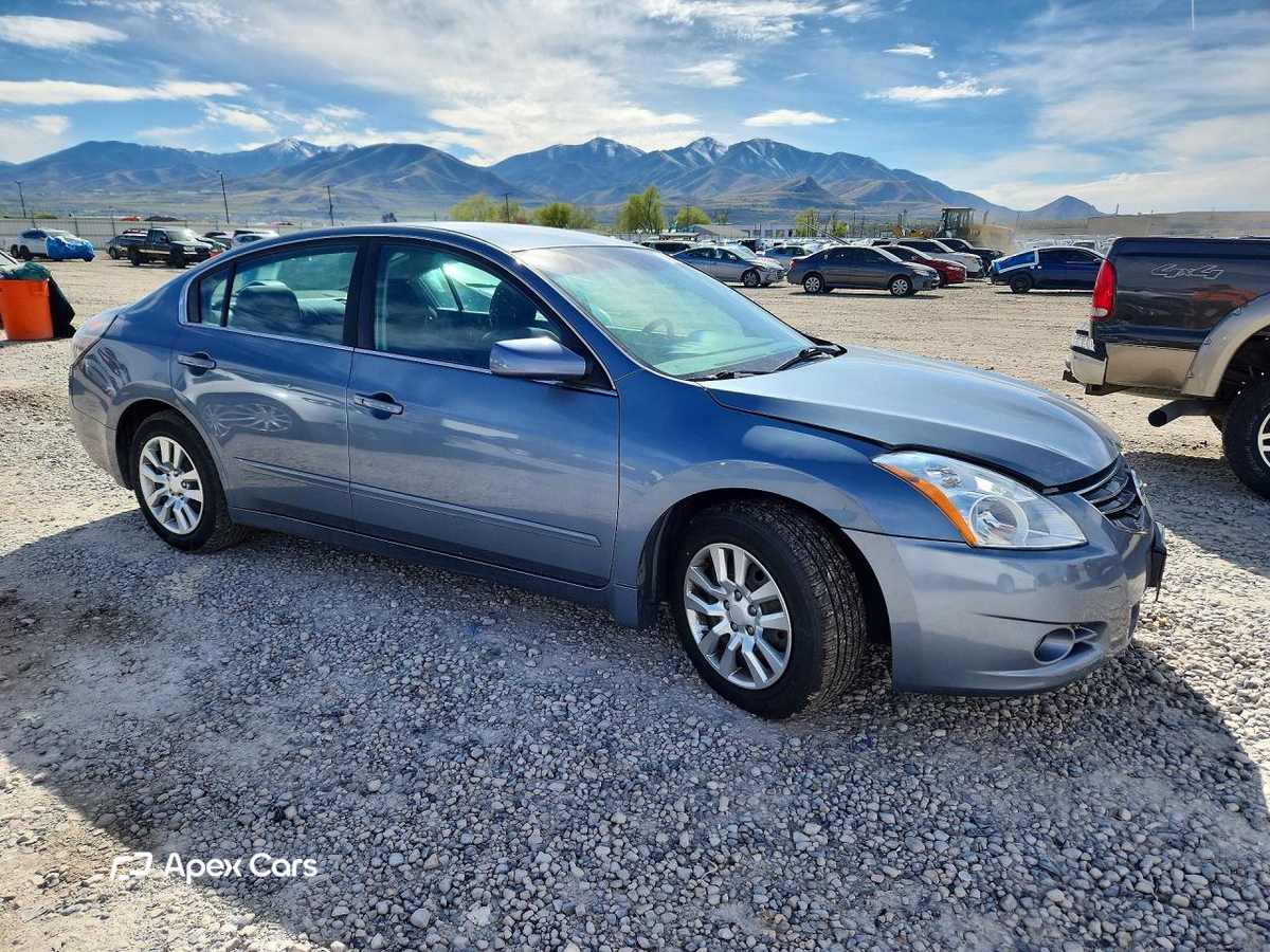 Nissan Altima 2010