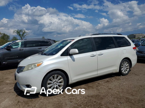 Toyota Sienna 2011 - Image 1 of 13