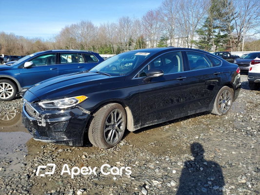 Ford Fusion 2019 - Image 1 of 12