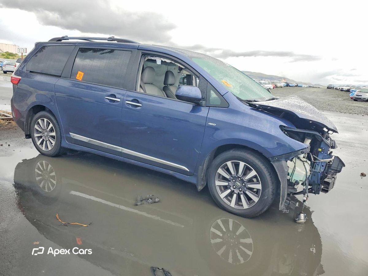Toyota Sienna 2018
