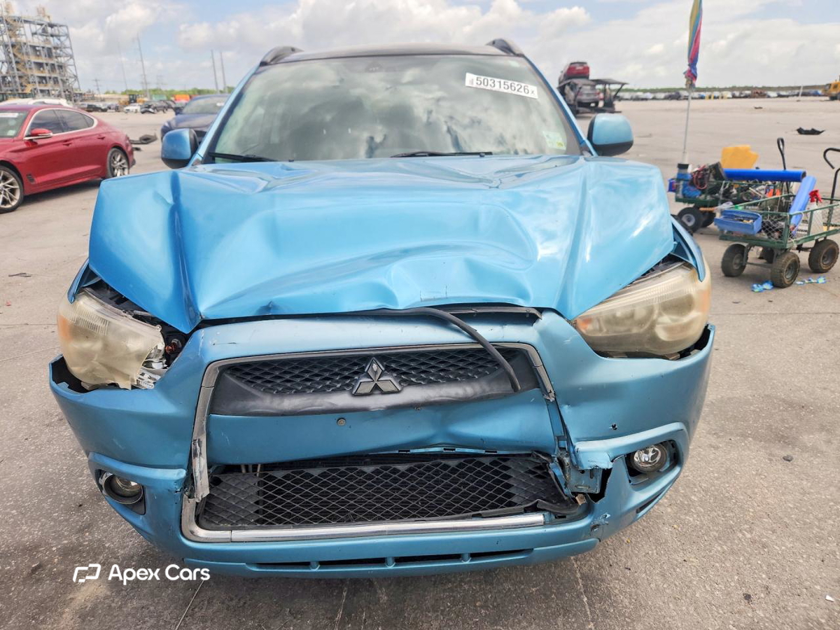 Mitsubishi Outlander 2011