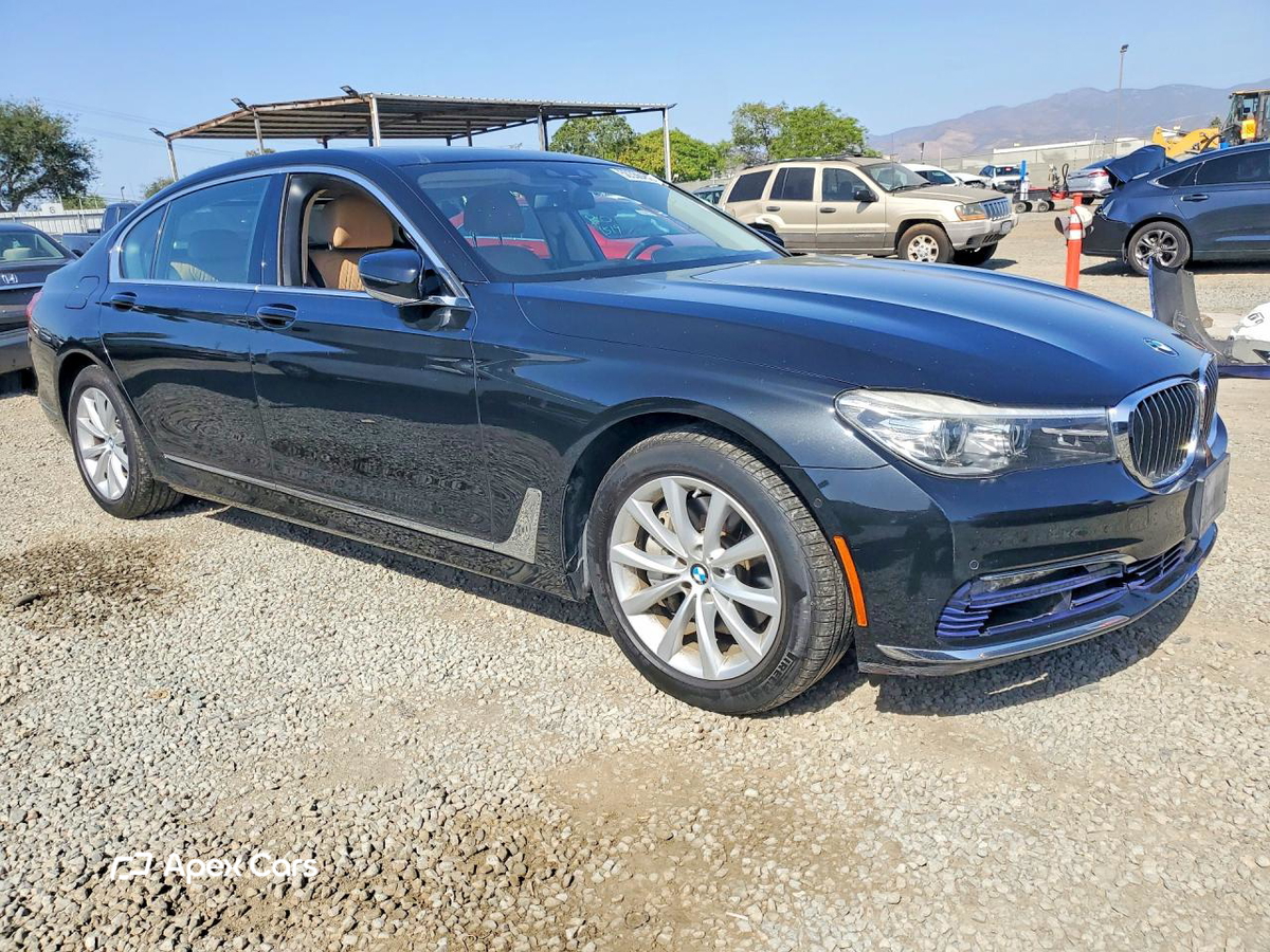 BMW Series 7 2016