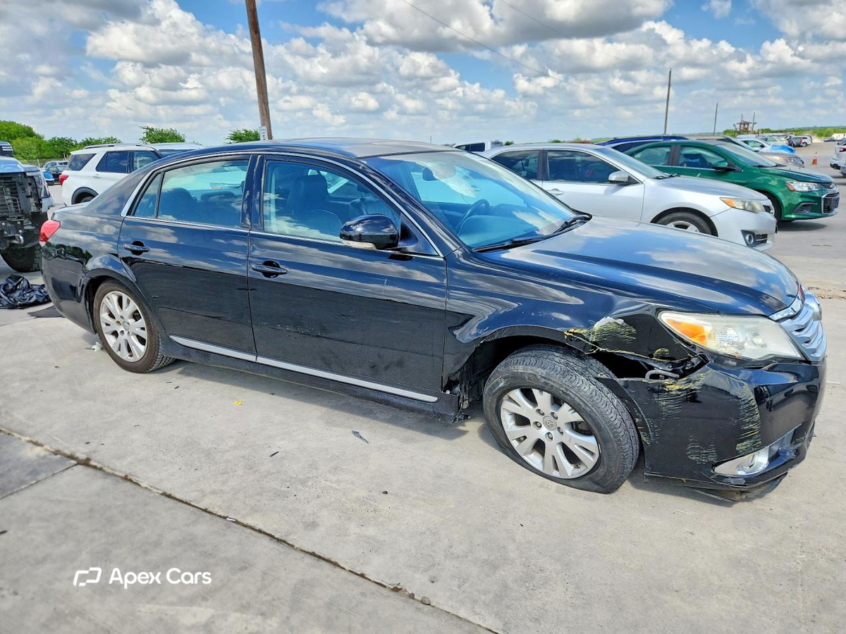 Toyota Avalon 2012