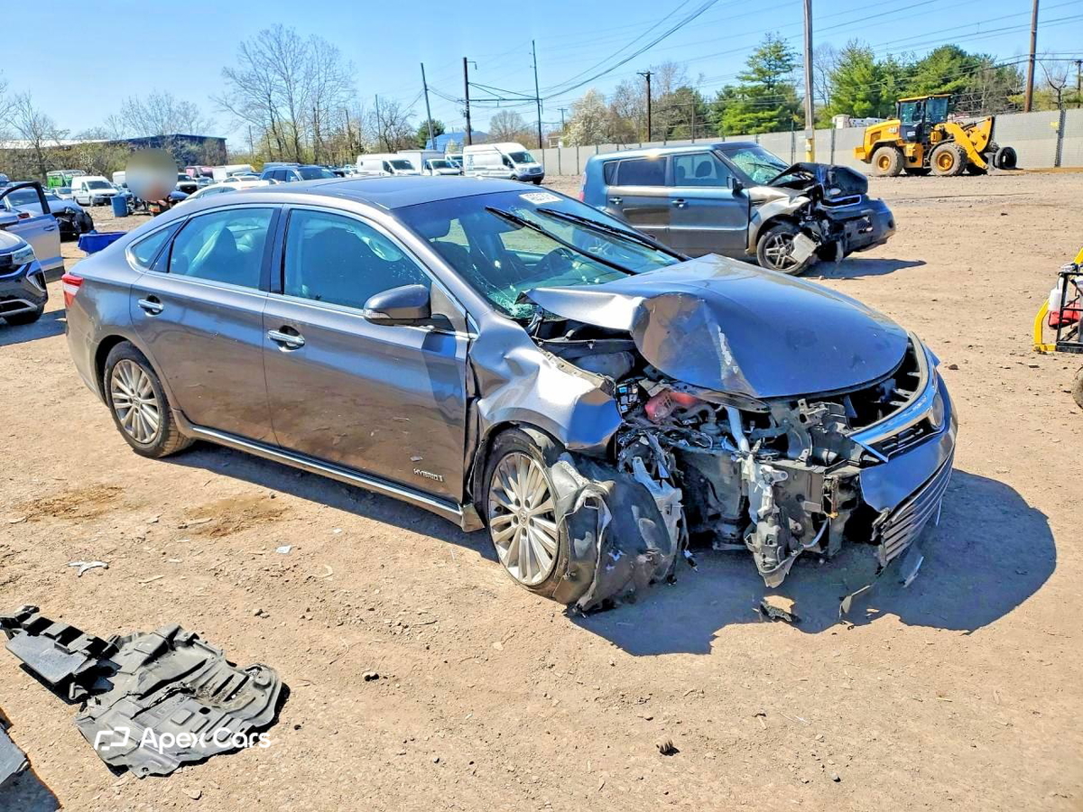 Toyota Avalon 2015