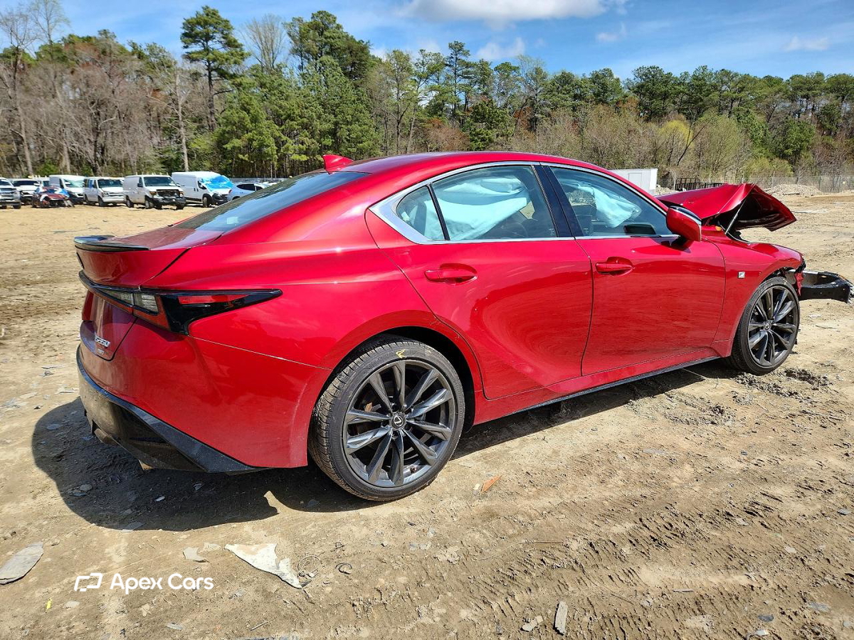 Lexus IS 2022
