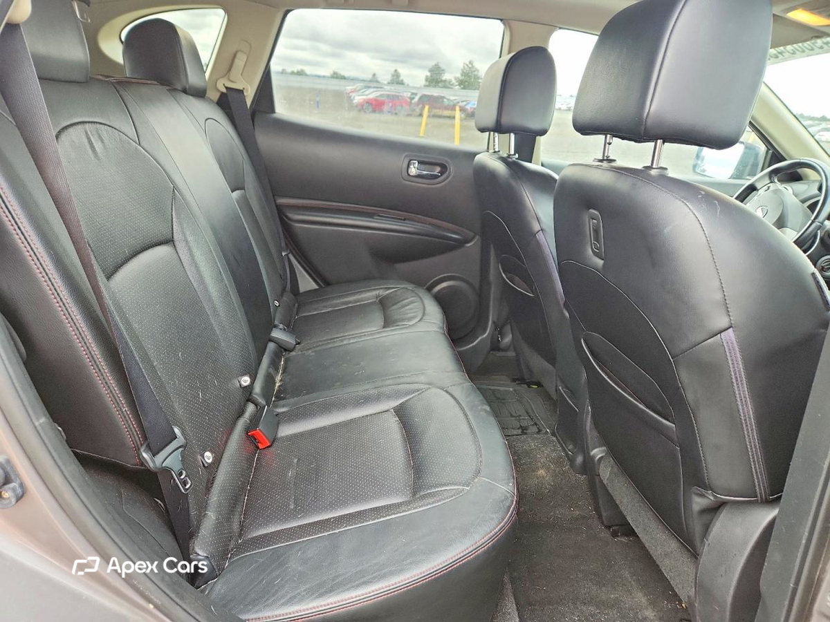 Nissan Rogue 2012