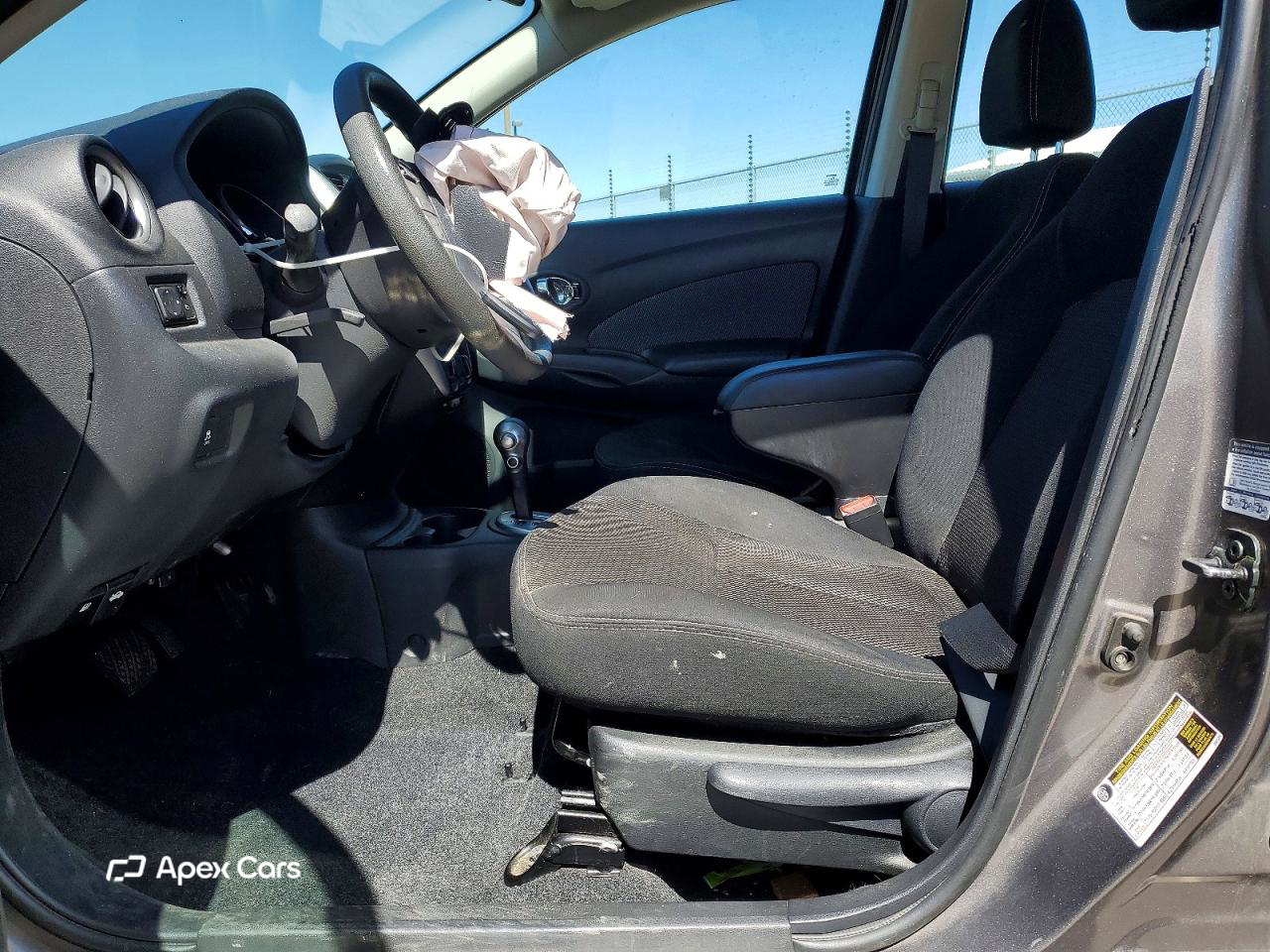 Nissan Versa 2015