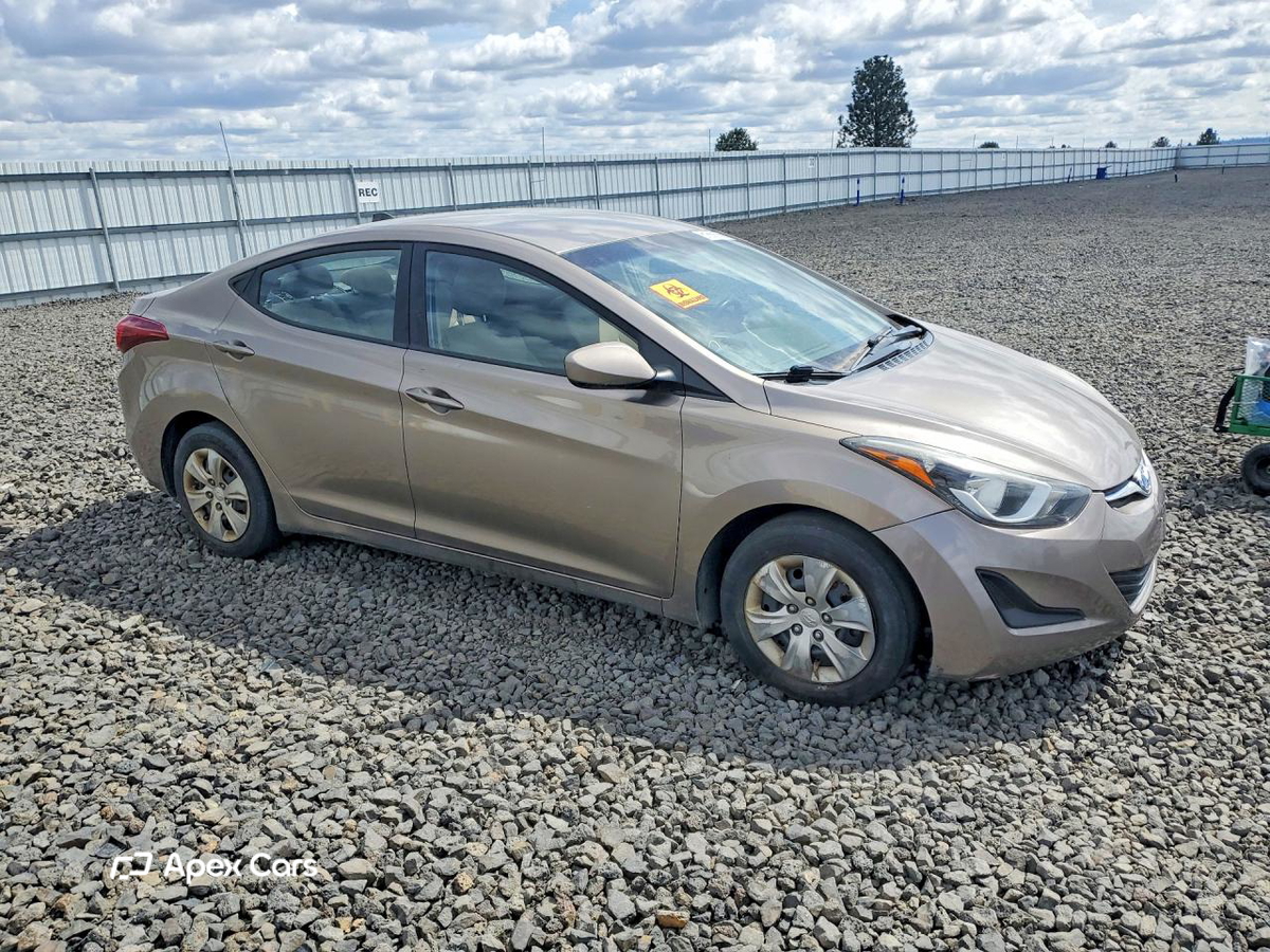 Hyundai Elantra 2016