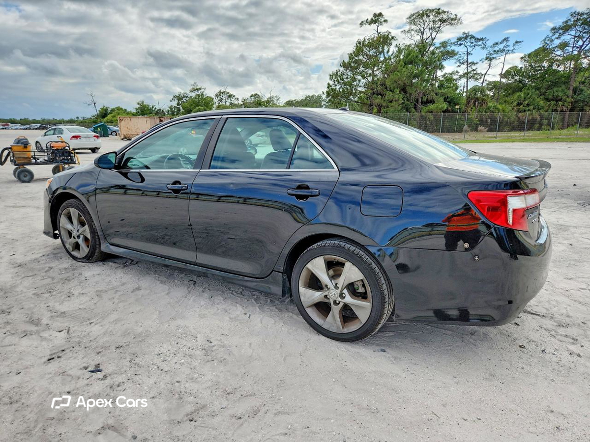 Toyota Camry 2012