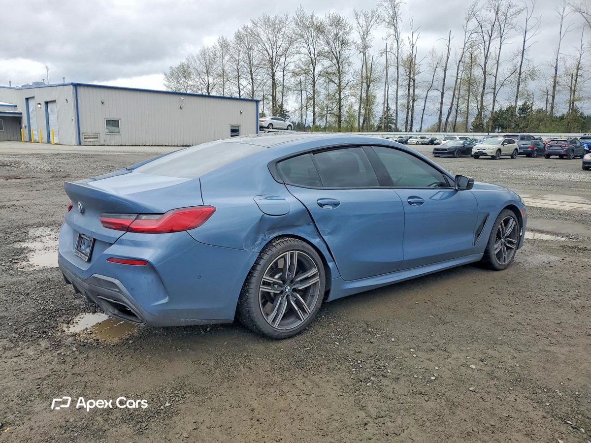 BMW M8 2022